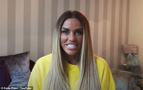 Katie Price shows off her real teeth ahead of getting new veneers。